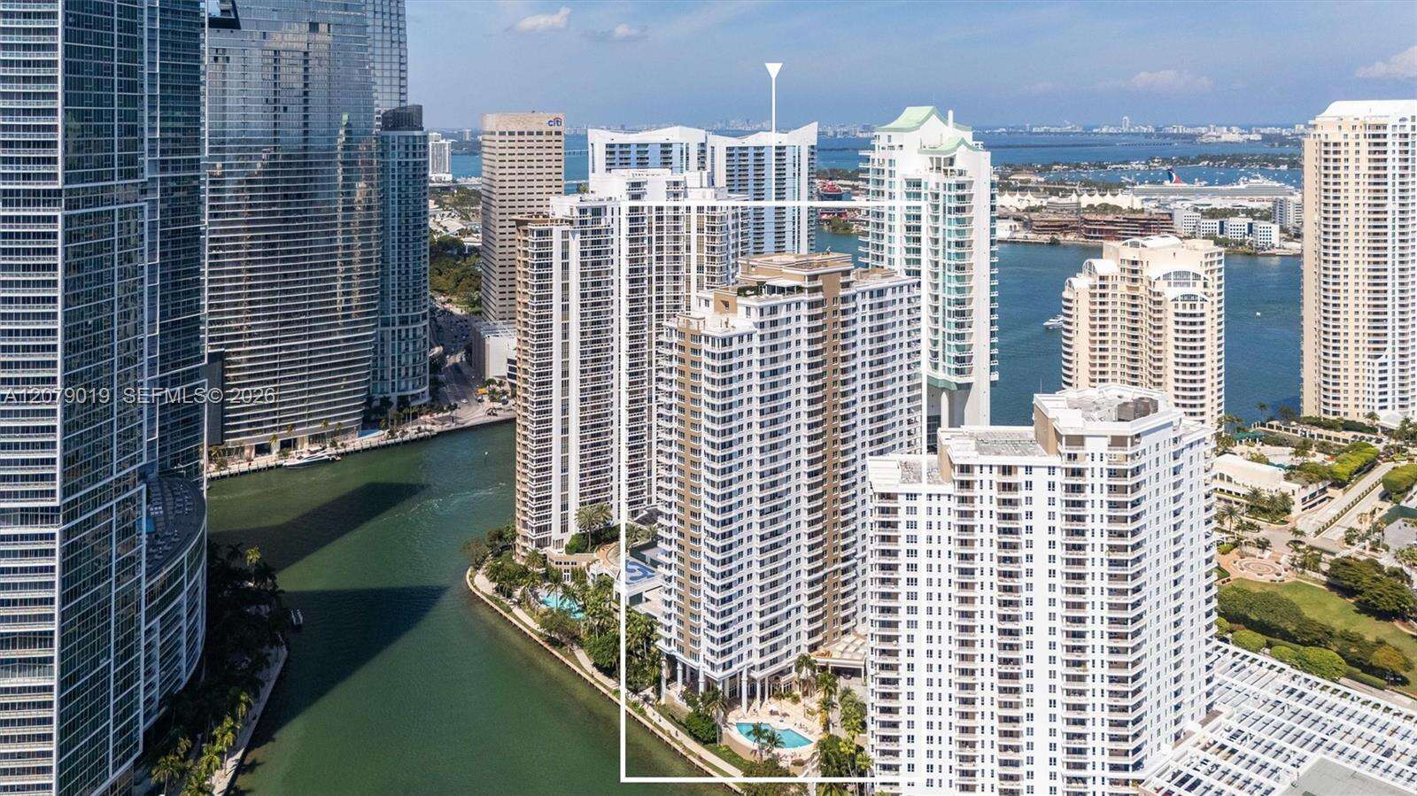 Courts Brickell Key at 801 Brickell Key Blvd, Miami, FL 33131 - For Rent photo 1