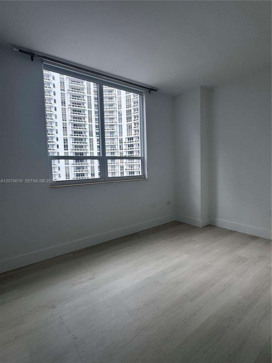 Courts Brickell Key at 801 Brickell Key Blvd, Miami, FL 33131 - For Rent photo 23