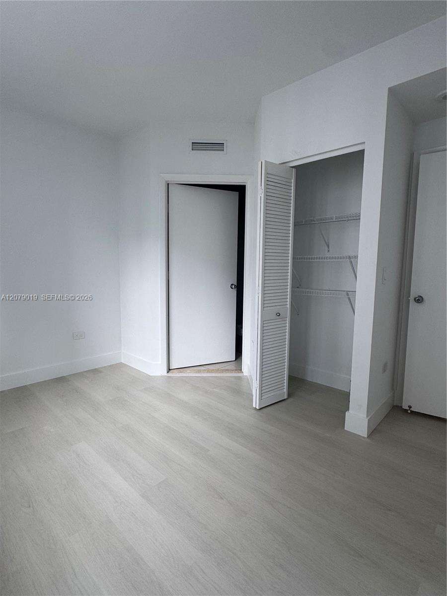 Courts Brickell Key at 801 Brickell Key Blvd, Miami, FL 33131 - For Rent photo 29
