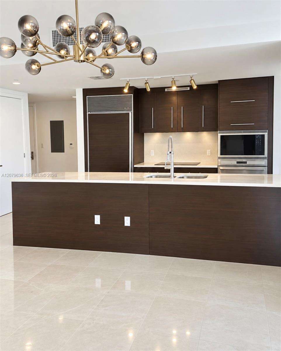 Icon Brickell 1 at 475 Brickell Ave, Miami, FL 33131 - For Rent photo 4