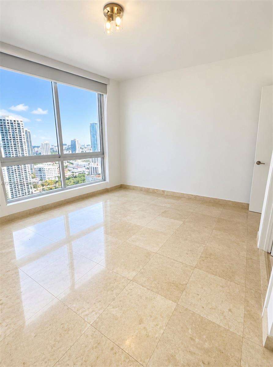 Icon Brickell 1 at 475 Brickell Ave, Miami, FL 33131 - For Rent photo 8