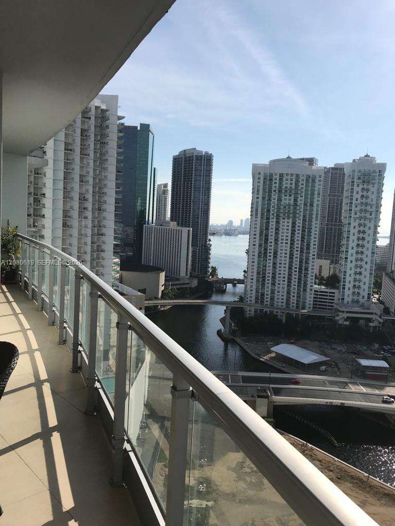 The Ivy at 90 3 St, Miami, FL 33130 - For Rent photo 2