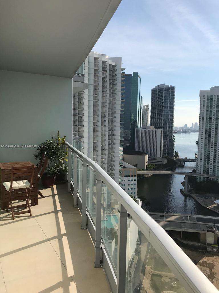 The Ivy at 90 3 St, Miami, FL 33130 - For Rent photo 3