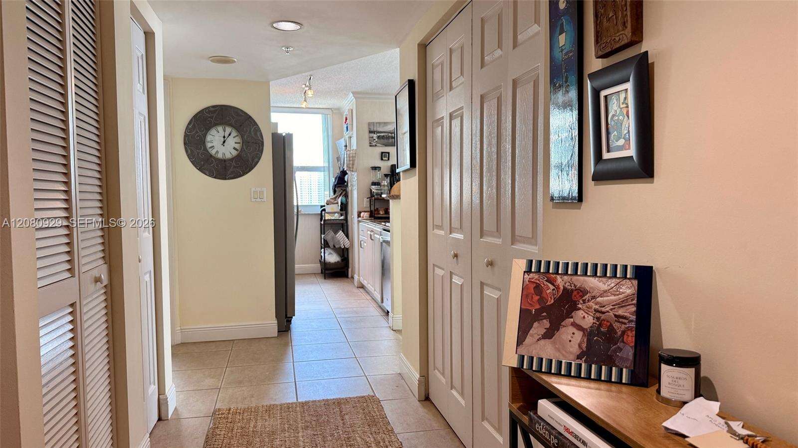 The Mark On Brickell at 1155 Brickell Bay Dr, Miami, FL 33131 - For Rent photo 3