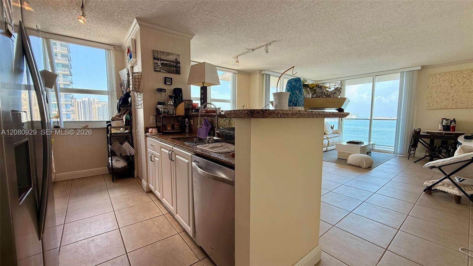 The Mark On Brickell at 1155 Brickell Bay Dr, Miami, FL 33131 - For Rent photo 7