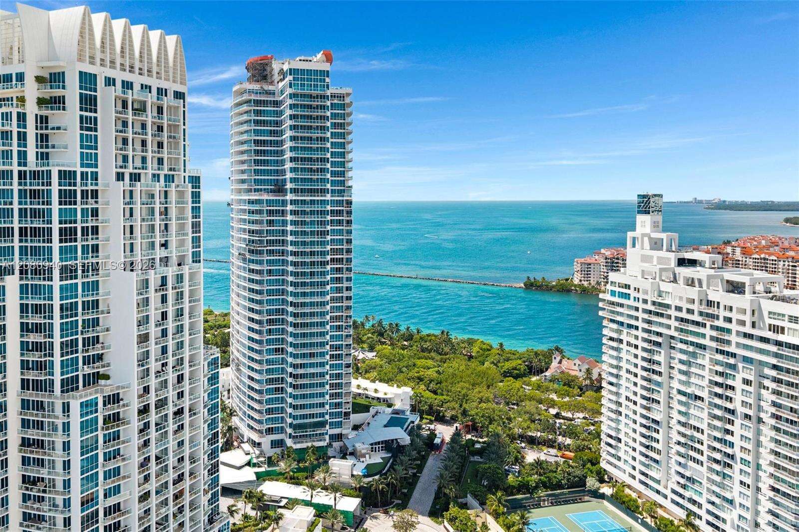 Continuum South Tower at 100 Pointe Dr, Miami Beach, FL 33139 - For Rent photo 39