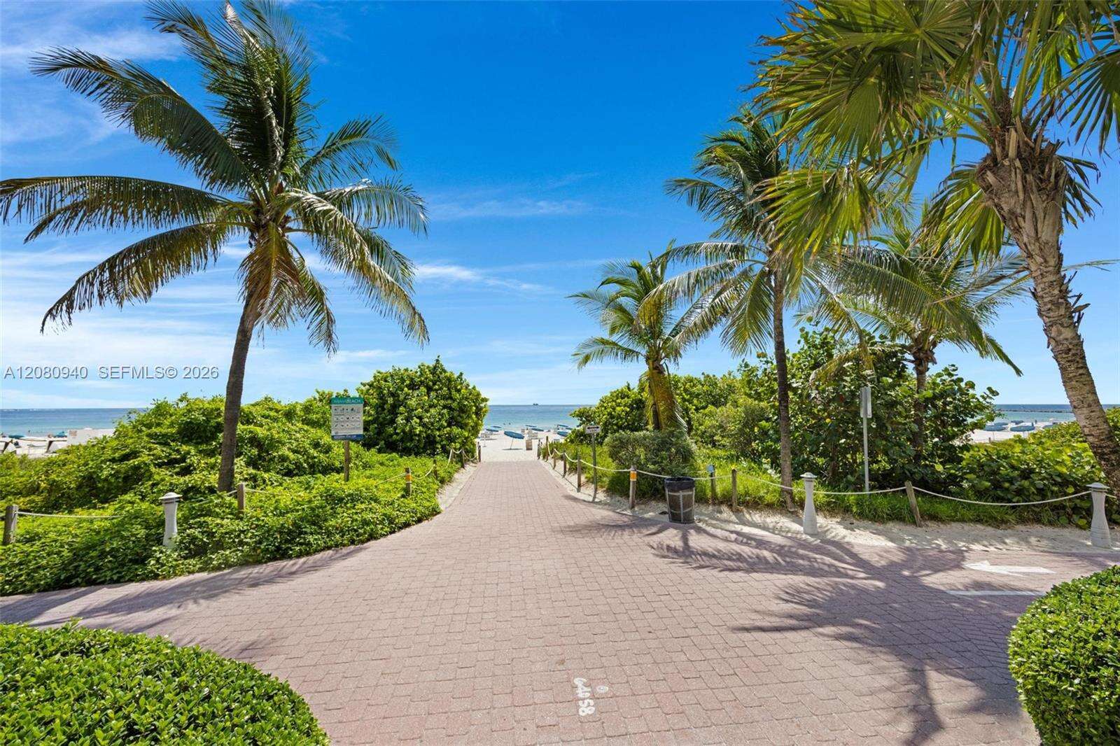Continuum South Tower at 100 Pointe Dr, Miami Beach, FL 33139 - For Rent photo 45
