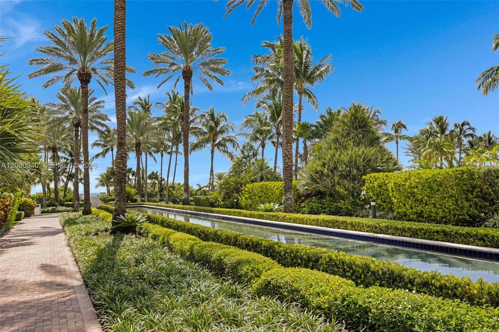 Continuum South Tower at 100 Pointe Dr, Miami Beach, FL 33139 - For Rent photo 47