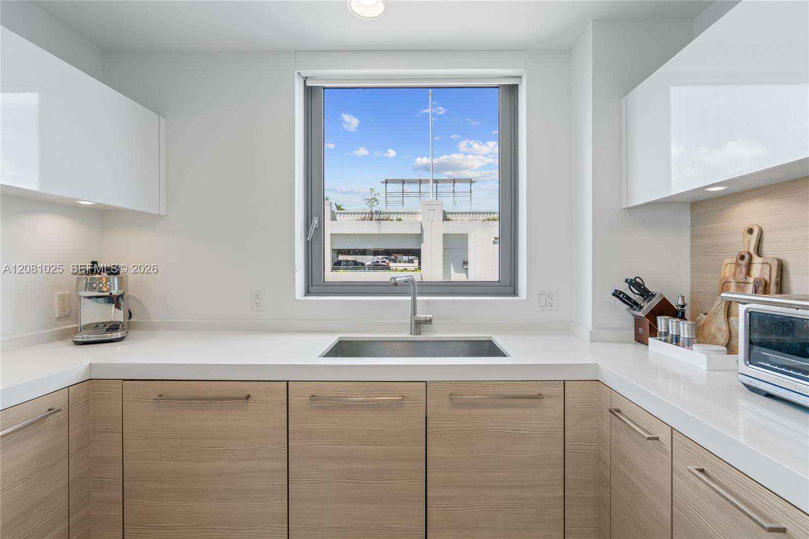 Marina Palms at 17111 Biscayne Blvd, North Miami Beach, FL 33160 - For Rent photo 20