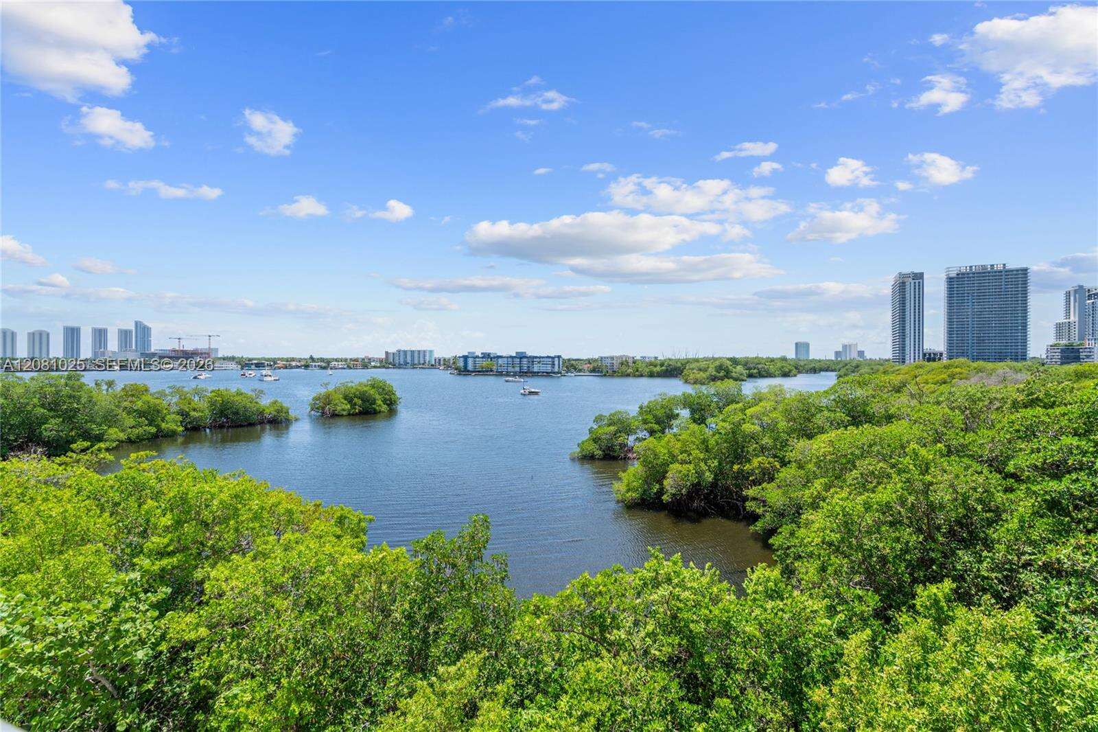 Marina Palms at 17111 Biscayne Blvd, North Miami Beach, FL 33160 - For Rent photo 41