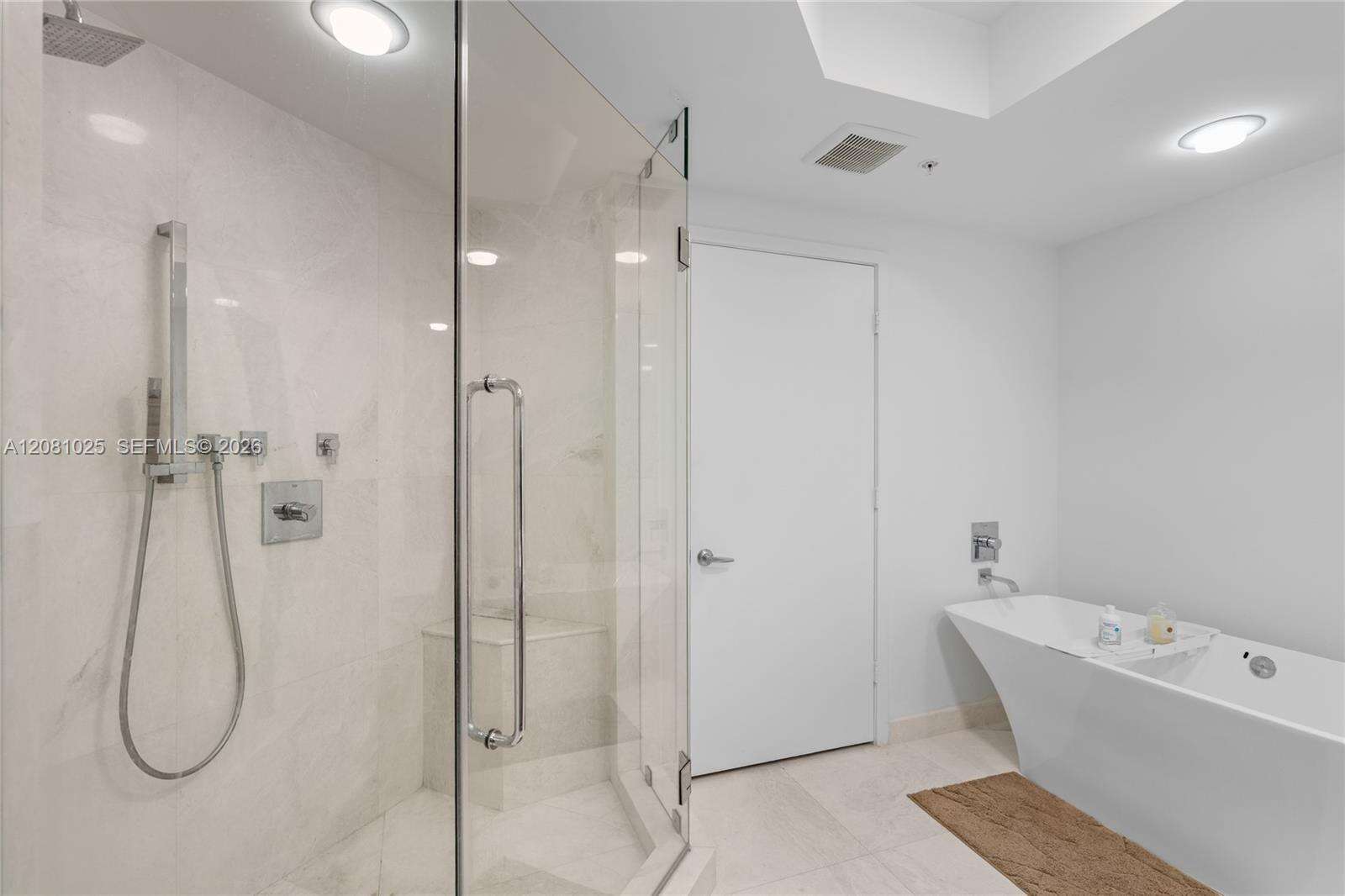 Marina Palms at 17111 Biscayne Blvd, North Miami Beach, FL 33160 - For Rent photo 56