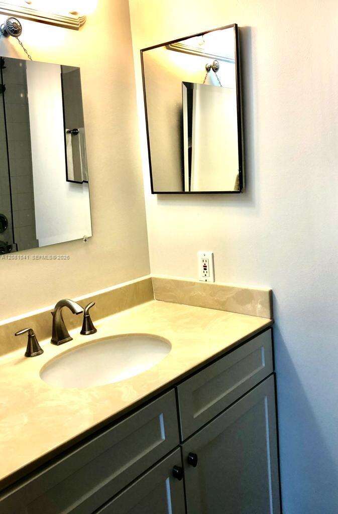 The Yacht Club At Aventura at 19999 Country Club Dr, Aventura, FL 33180 - For Rent photo 22