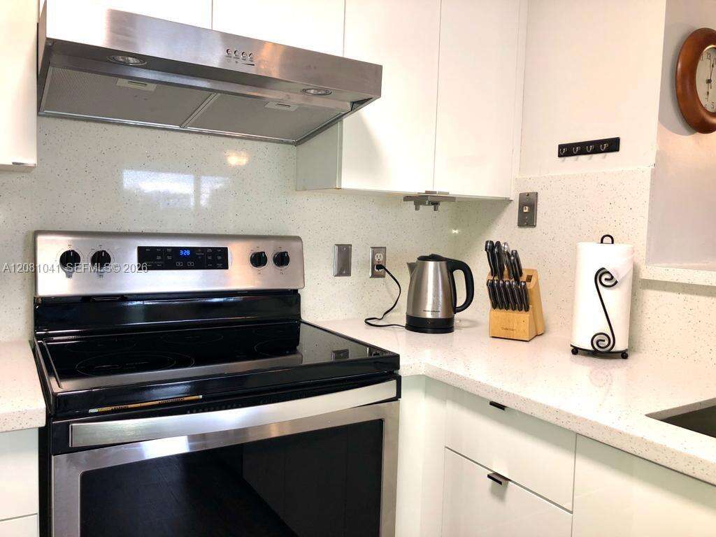 The Yacht Club At Aventura at 19999 Country Club Dr, Aventura, FL 33180 - For Rent photo 7