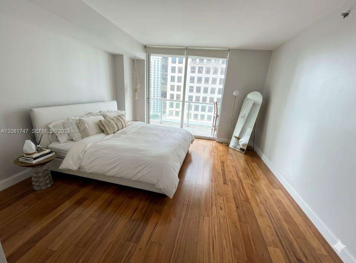 500 Brickell at 500 Brickell Ave, Miami, FL 33131 - For Rent photo 4
