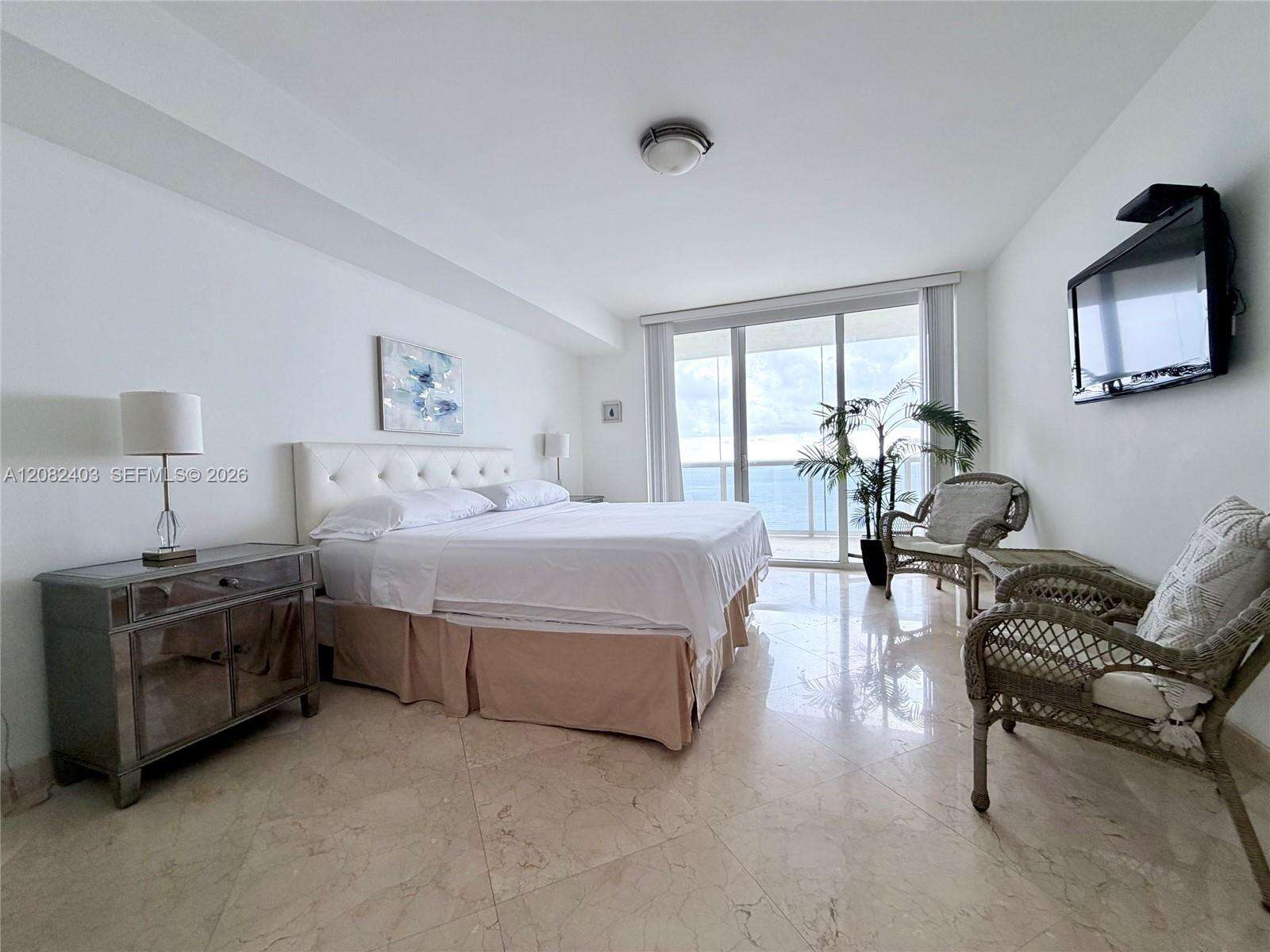The Beach Club at 1850 Ocean Dr, Hallandale Beach, FL 33009 - For Rent photo 14