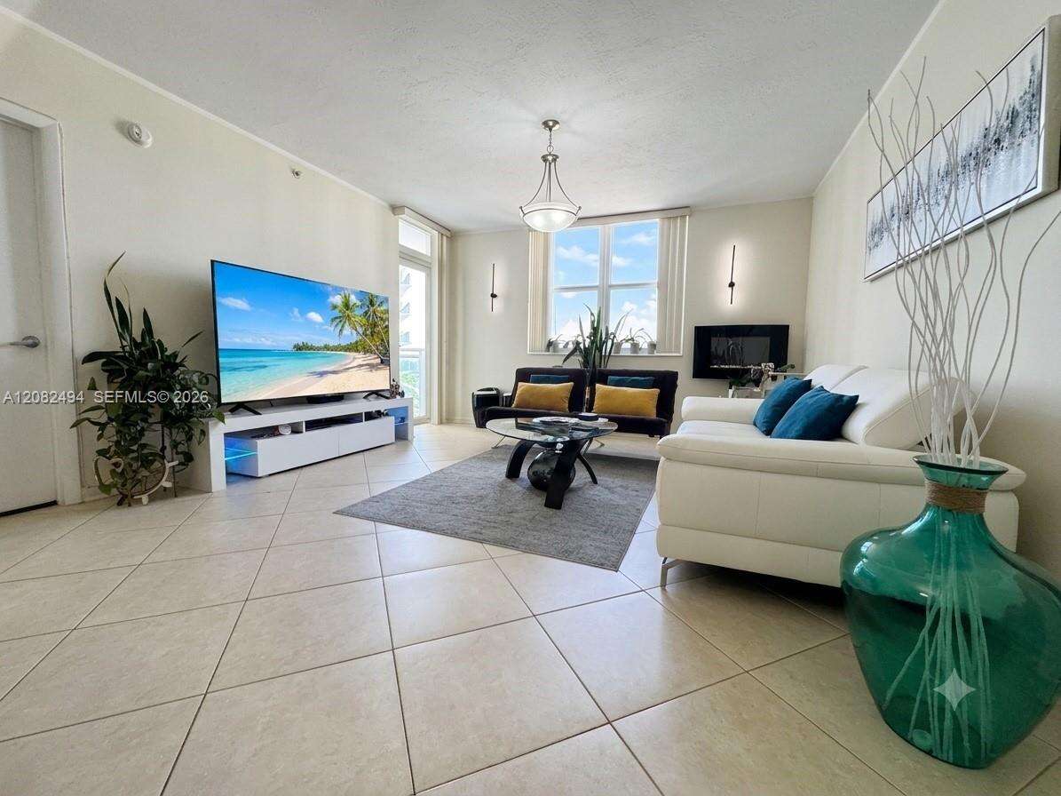 The Residences at 3001 Ocean Dr, Hollywood, FL 33019 - For Rent photo 4