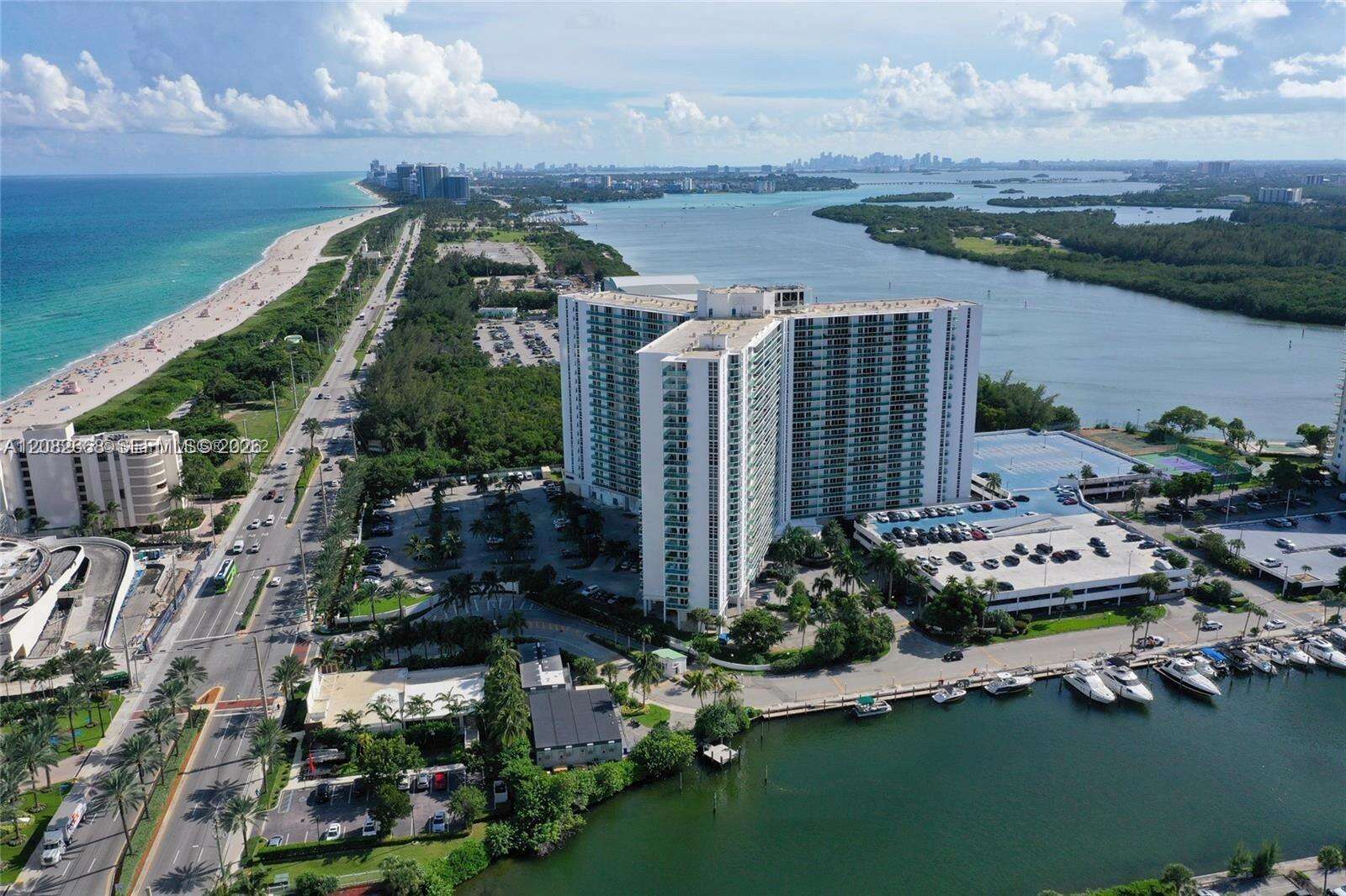 Arlen House at 100 Bayview Dr, Sunny Isles Beach, FL 33160 - For Rent photo 29