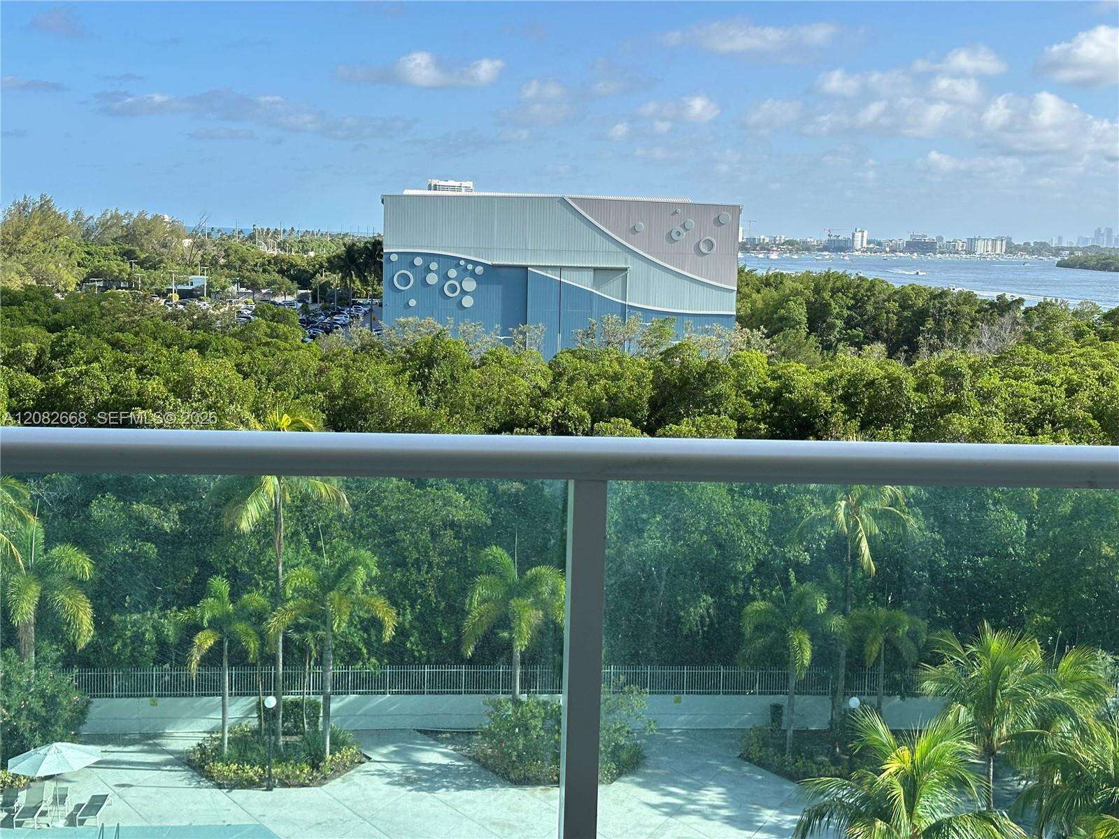 Arlen House at 100 Bayview Dr, Sunny Isles Beach, FL 33160 - For Rent photo 31