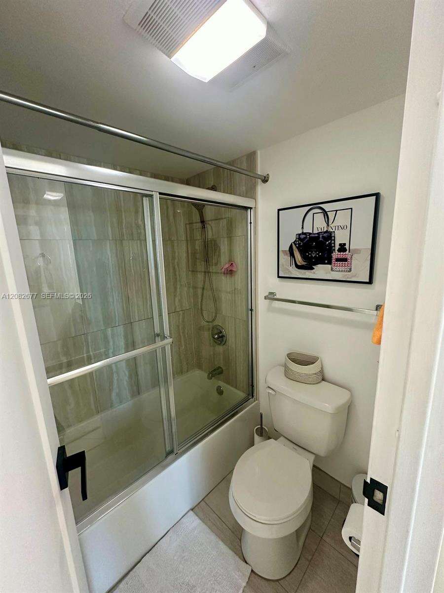 Arlen House at 100 Bayview Dr, Sunny Isles Beach, FL 33160 - For Rent photo 25