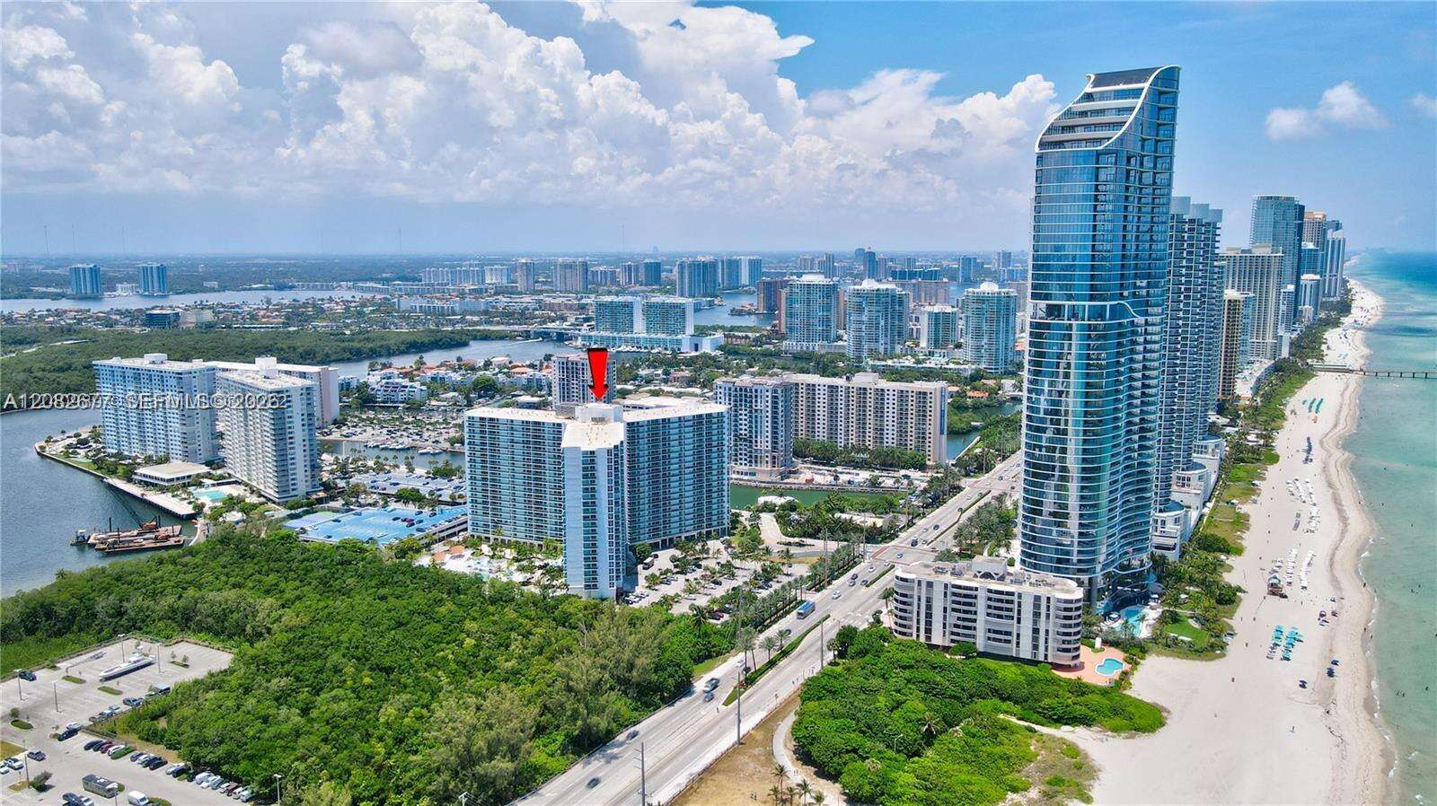 Arlen House at 100 Bayview Dr, Sunny Isles Beach, FL 33160 - For Rent photo 27