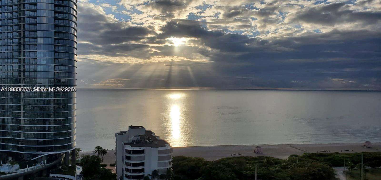 Arlen House at 100 Bayview Dr, Sunny Isles Beach, FL 33160 - For Rent photo 8