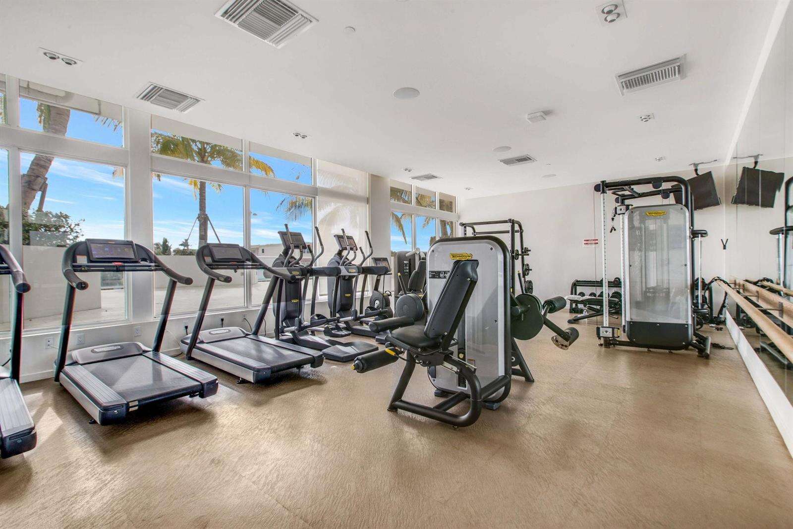 Tiffany House at 401 Birch, Fort Lauderdale, FL 33304 - For Rent photo 39