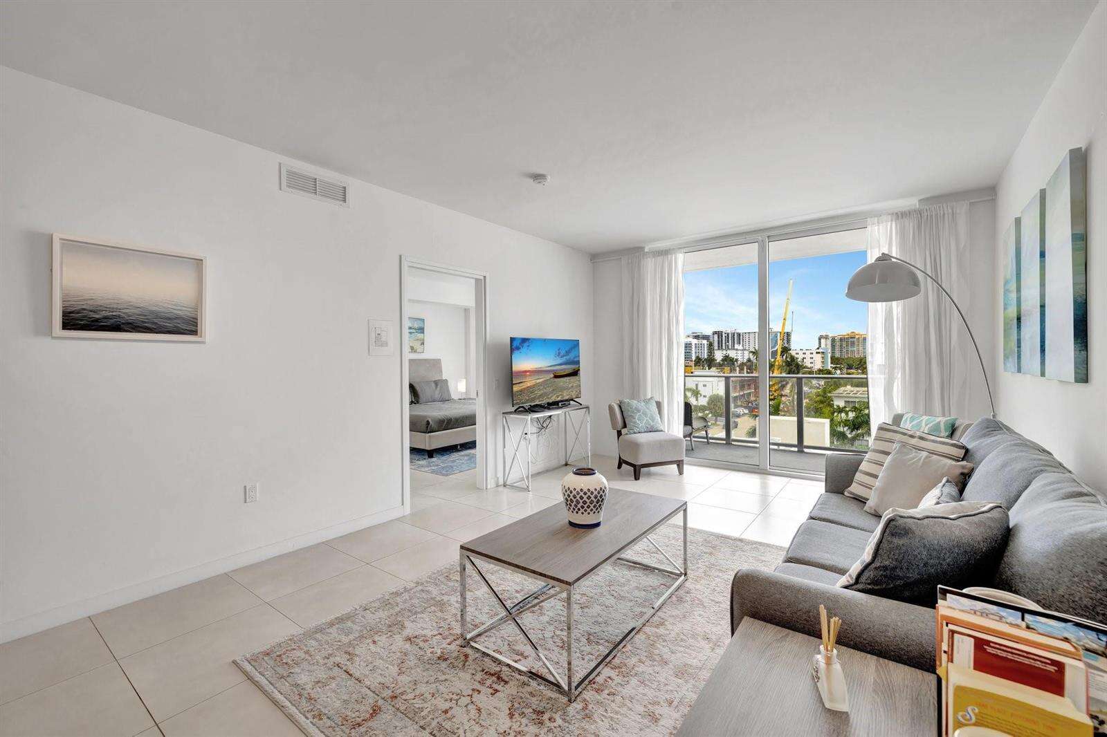 Tiffany House at 401 Birch, Fort Lauderdale, FL 33304 - For Rent photo 5