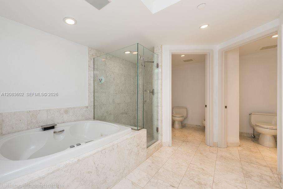 Jade At Brickell Bay at 1331 Brickell Bay Dr, Miami, FL 33131 - For Rent photo 15