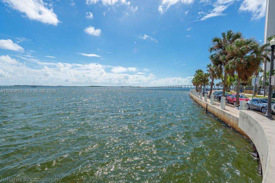 Jade At Brickell Bay at 1331 Brickell Bay Dr, Miami, FL 33131 - For Rent photo 24