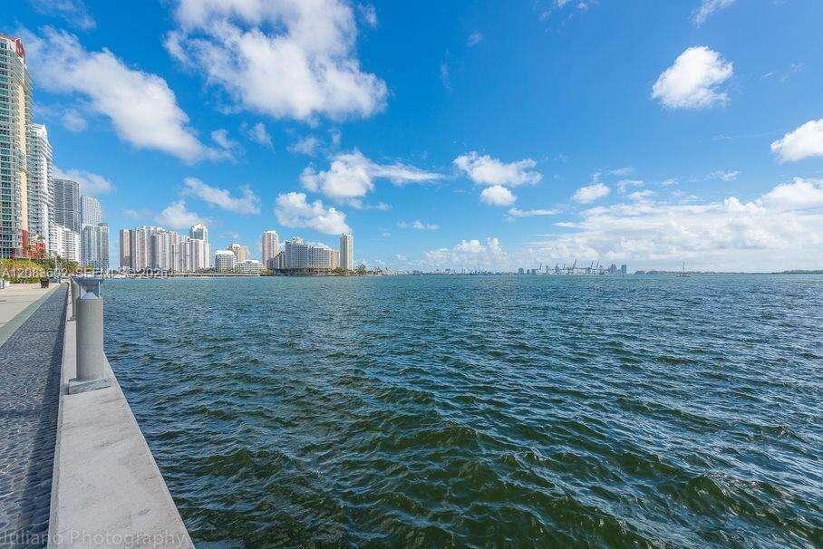 Jade At Brickell Bay at 1331 Brickell Bay Dr, Miami, FL 33131 - For Rent photo 27