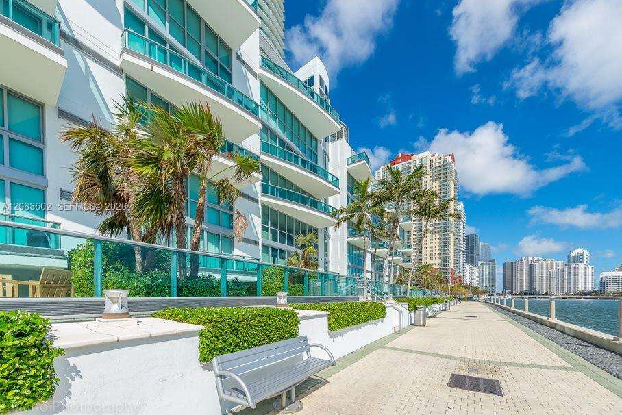 Jade At Brickell Bay at 1331 Brickell Bay Dr, Miami, FL 33131 - For Rent photo 29
