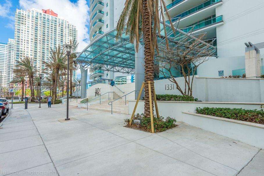 Jade At Brickell Bay at 1331 Brickell Bay Dr, Miami, FL 33131 - For Rent photo 30