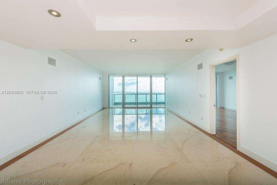 Jade At Brickell Bay at 1331 Brickell Bay Dr, Miami, FL 33131 - For Rent photo 4