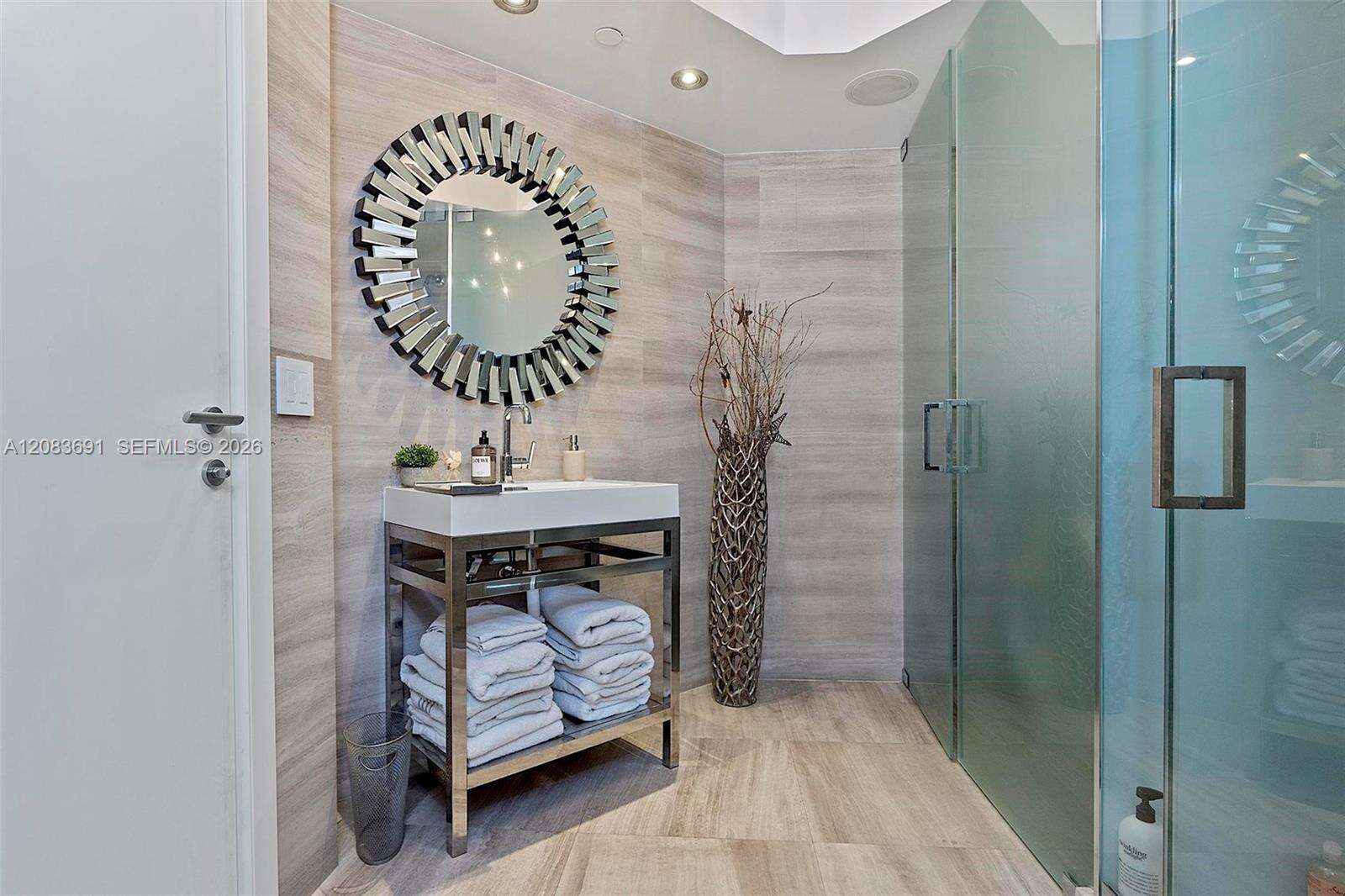 The Grand Venetian at 10 Venetian Way, Miami Beach, FL 33139 - For Rent photo 14