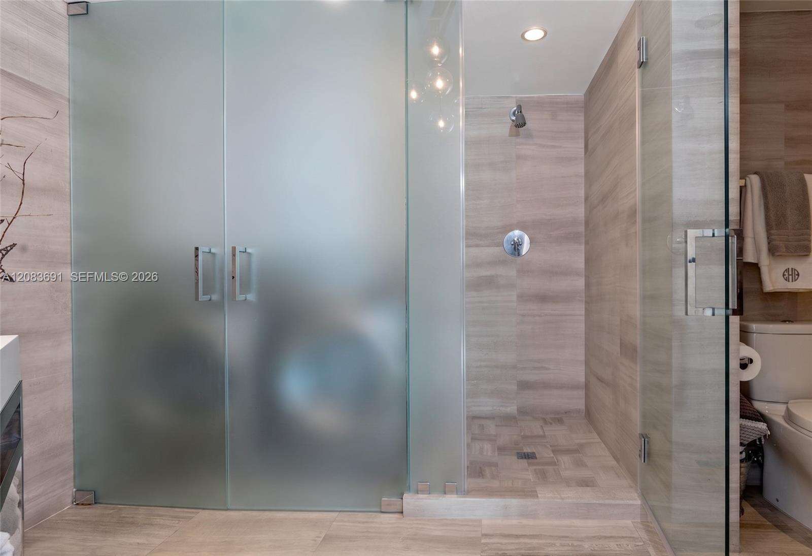 The Grand Venetian at 10 Venetian Way, Miami Beach, FL 33139 - For Rent photo 15