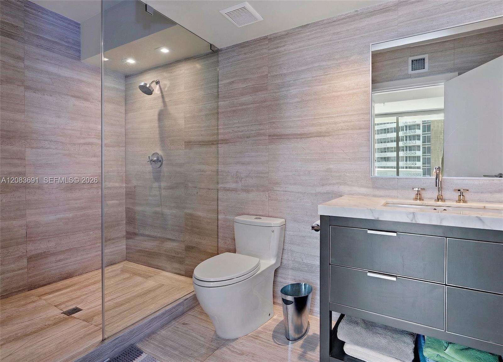 The Grand Venetian at 10 Venetian Way, Miami Beach, FL 33139 - For Rent photo 23