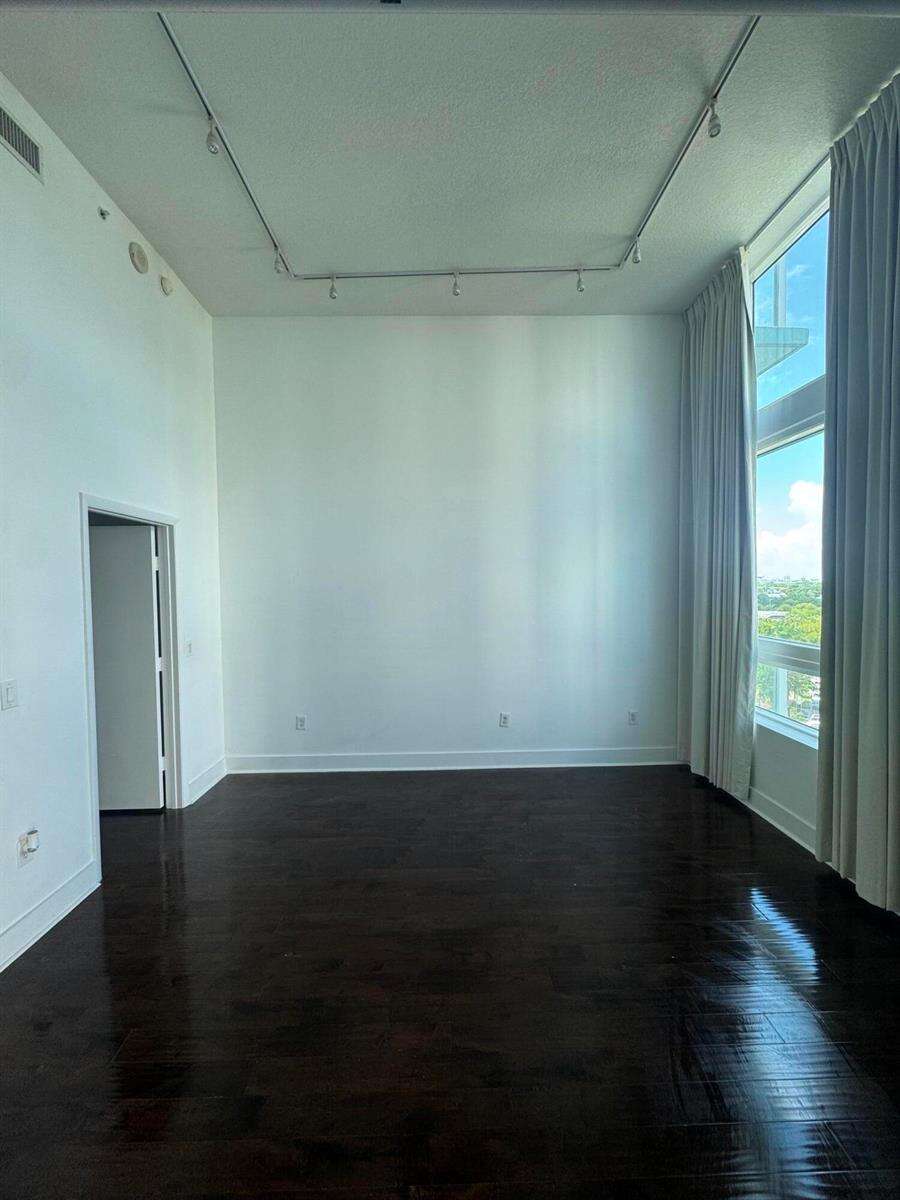 Quantum On The Bay at 1900 Bayshore, Miami, FL 33132 - Out Of market photo 5