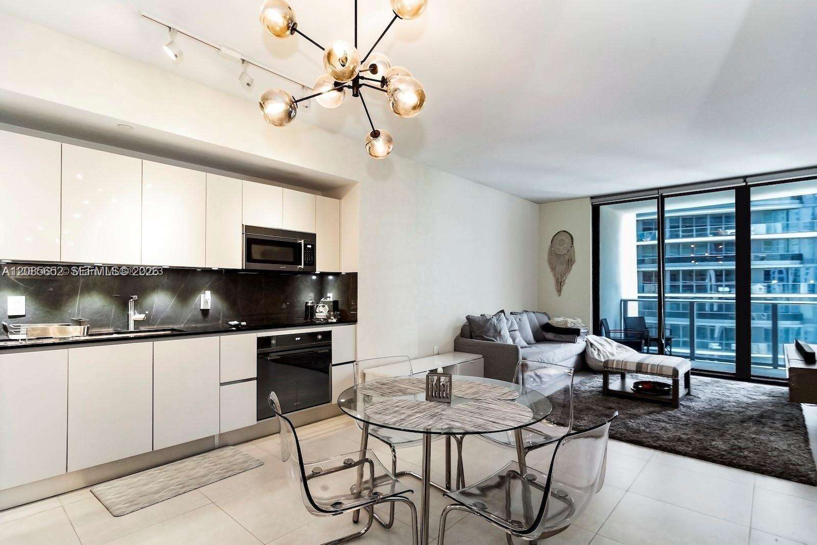 1010 Brickell at 1010 Brickell Ave, Miami, FL 33131 - For Rent photo 1