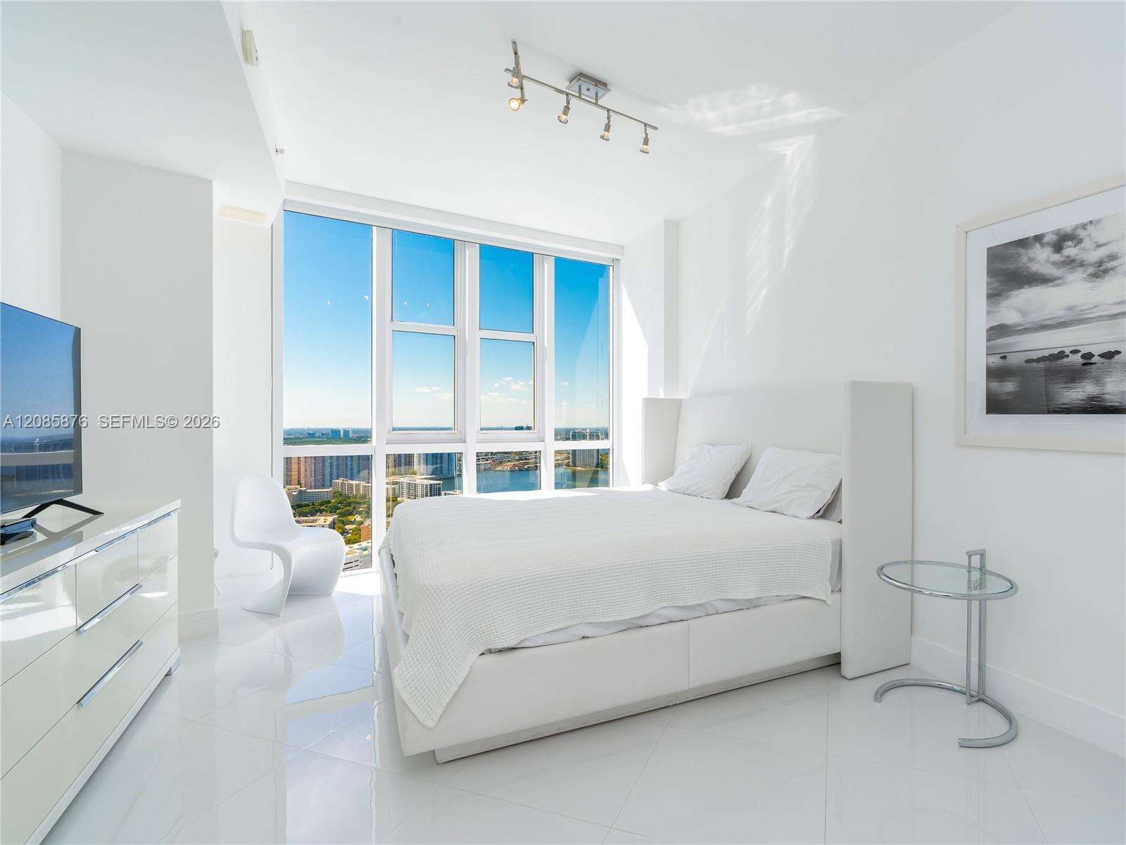 Trump Royale at 18201 Collins Ave, Sunny Isles Beach, FL 33160 - For Rent photo 16