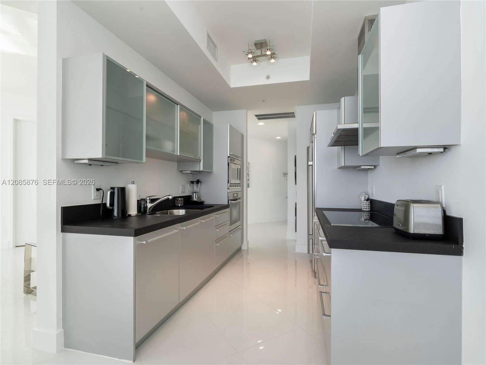 Trump Royale at 18201 Collins Ave, Sunny Isles Beach, FL 33160 - For Rent photo 10