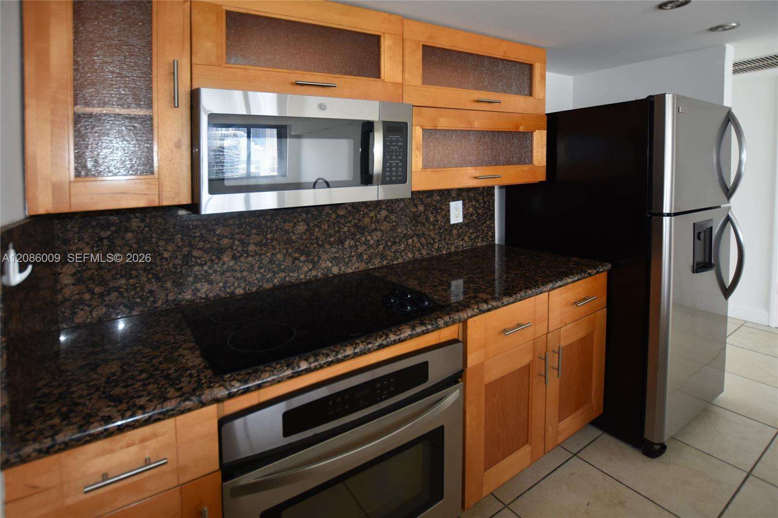 Brickell Key 2 at 540 Brickell Key Dr, Miami, FL 33131 - For Rent photo 2