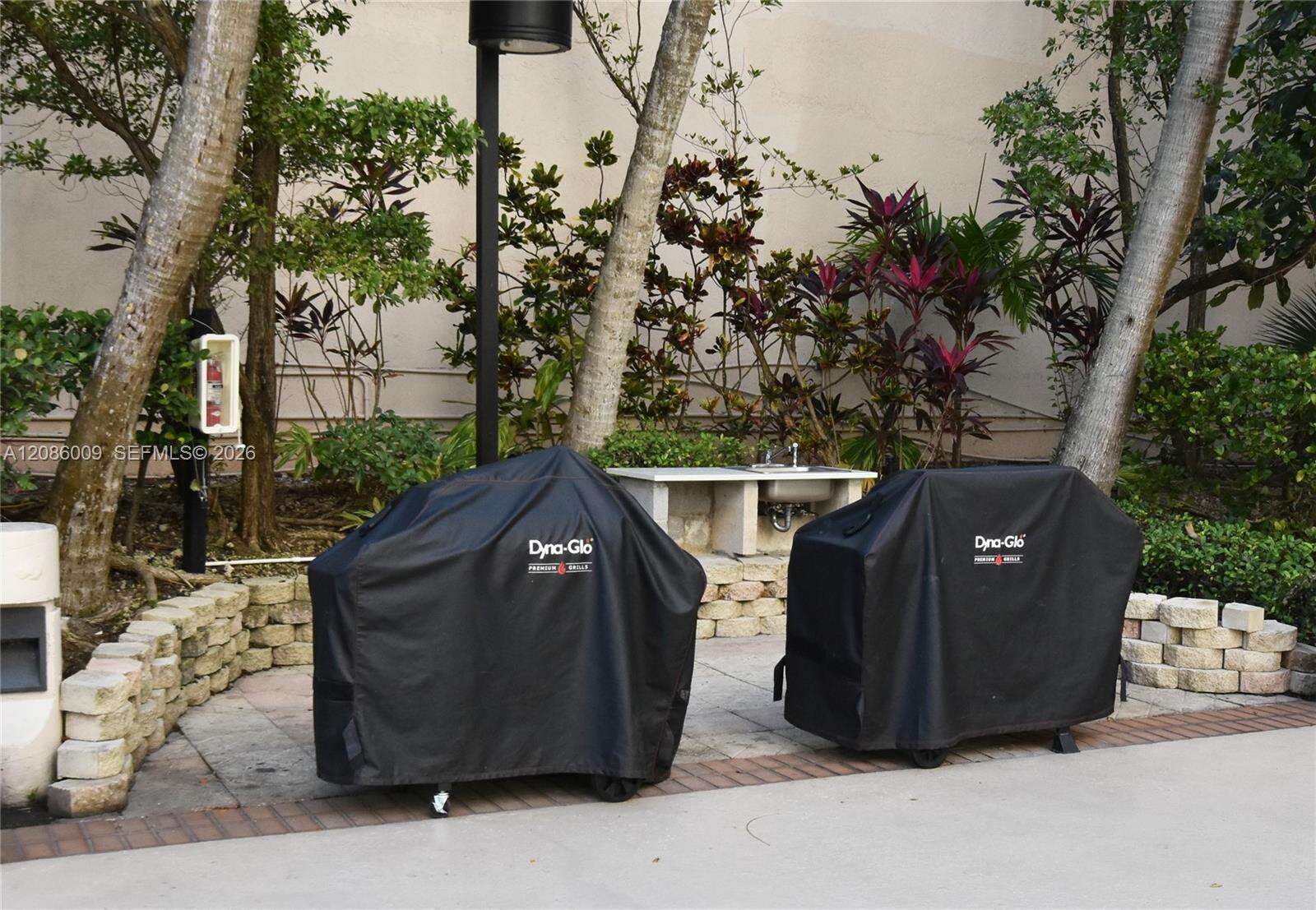 Brickell Key 2 at 540 Brickell Key Dr, Miami, FL 33131 - For Rent photo 26