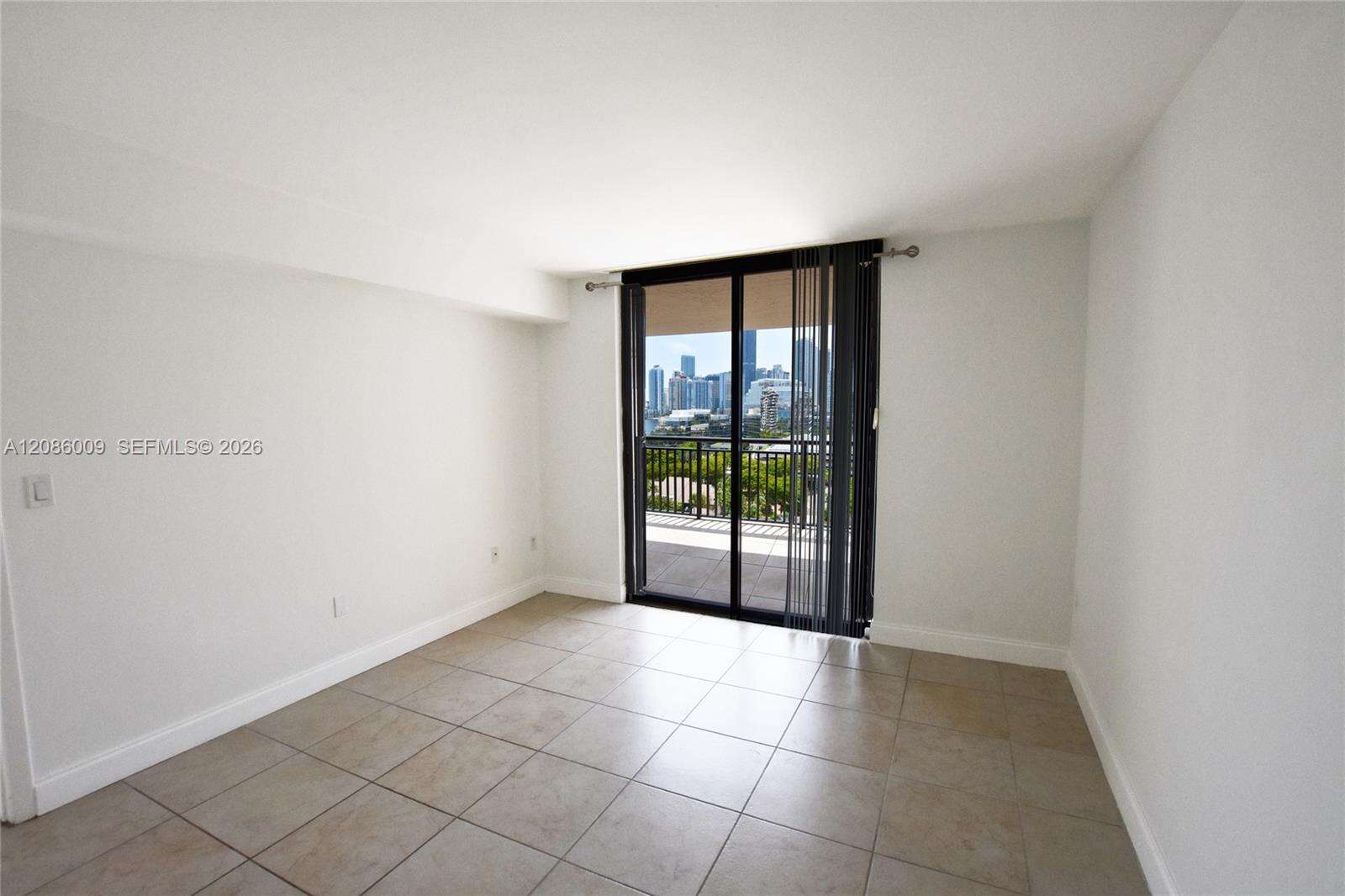 Brickell Key 2 at 540 Brickell Key Dr, Miami, FL 33131 - For Rent photo 7