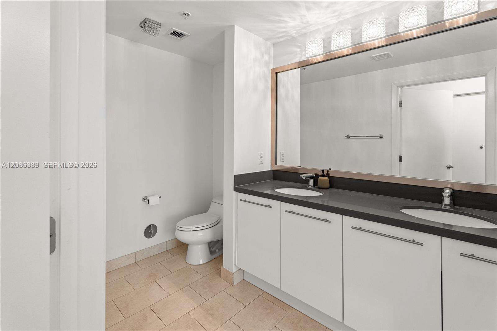 The Ivy at 90 3 St, Miami, FL 33130 - For Rent photo 3