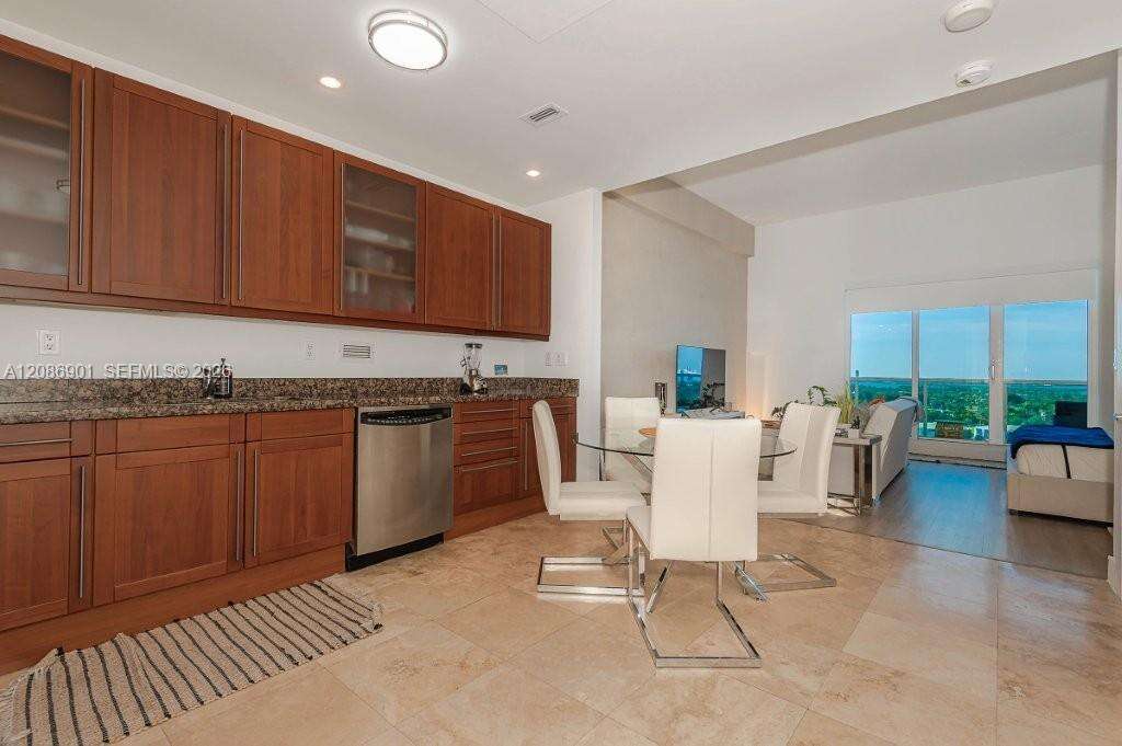 Roney Palace at 2301 Collins Ave, Miami Beach, FL 33139 - For Rent photo 2
