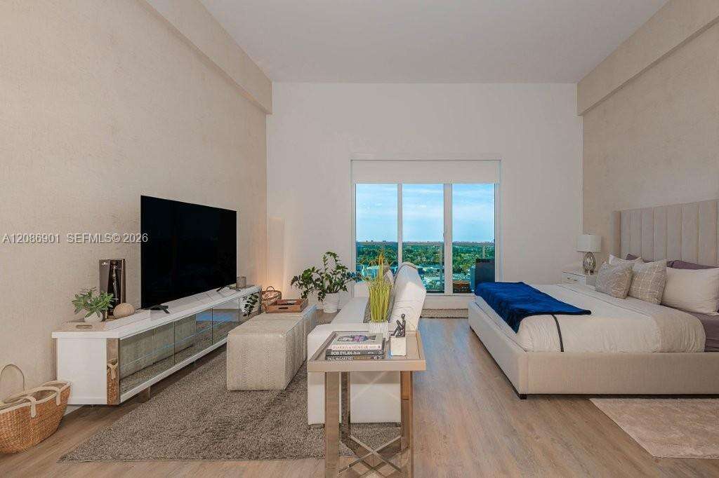 Roney Palace at 2301 Collins Ave, Miami Beach, FL 33139 - For Rent photo 6