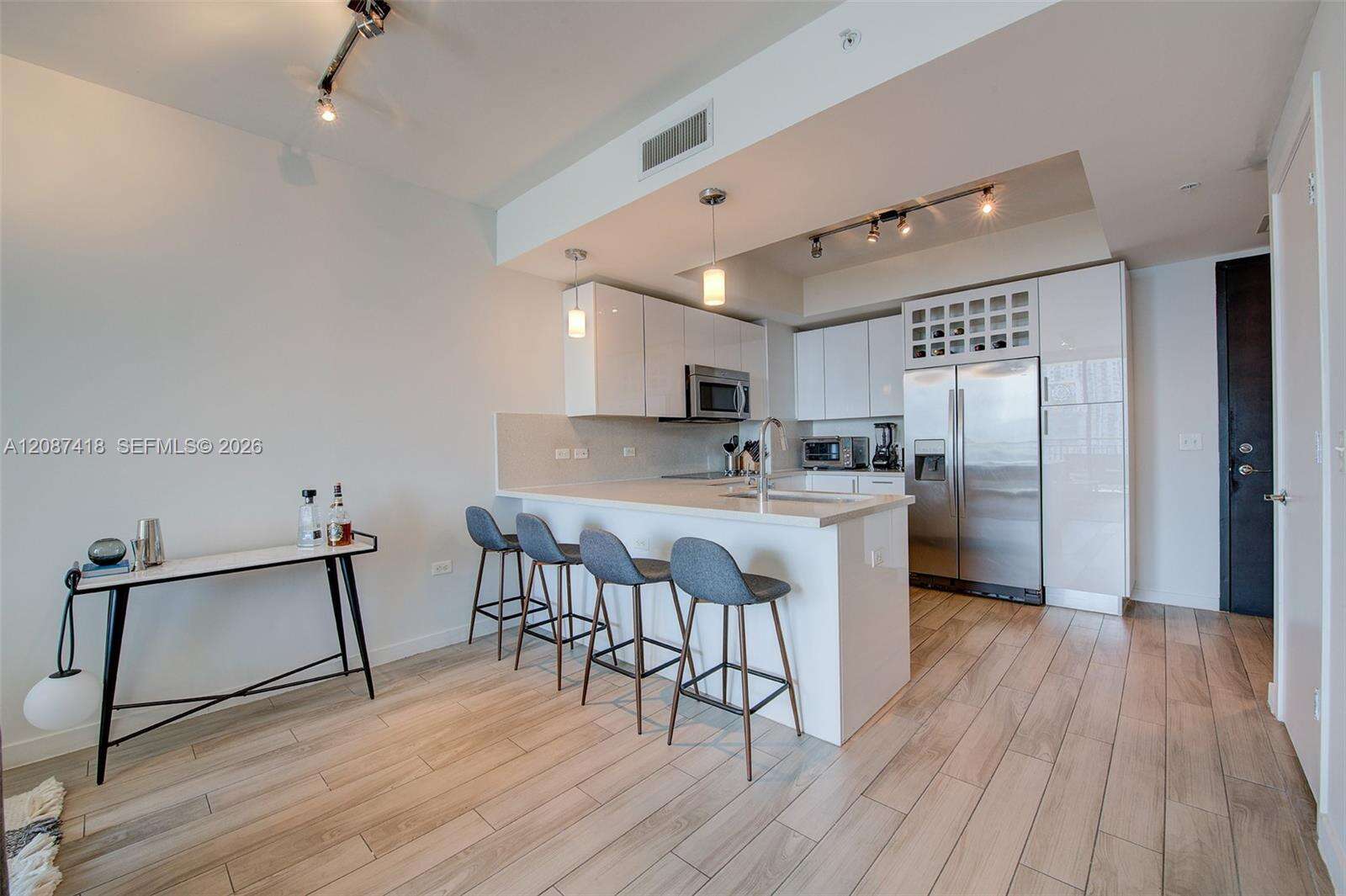 Nine At Mary Brickell Village at 999 1 Ave, Miami, FL 33130 - For Rent photo 7