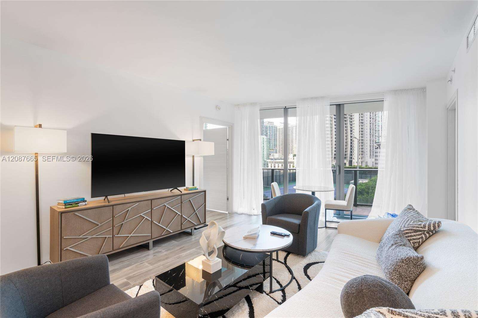 Sls Lux at 801 Miami Ave, Miami, FL 33130 - For Rent photo 4
