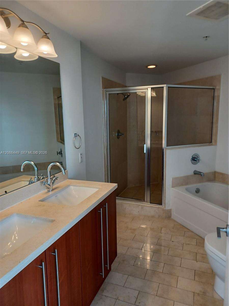 Axis On Brickell at 1111 1 Ave, Miami, FL 33130 - For Rent photo 11