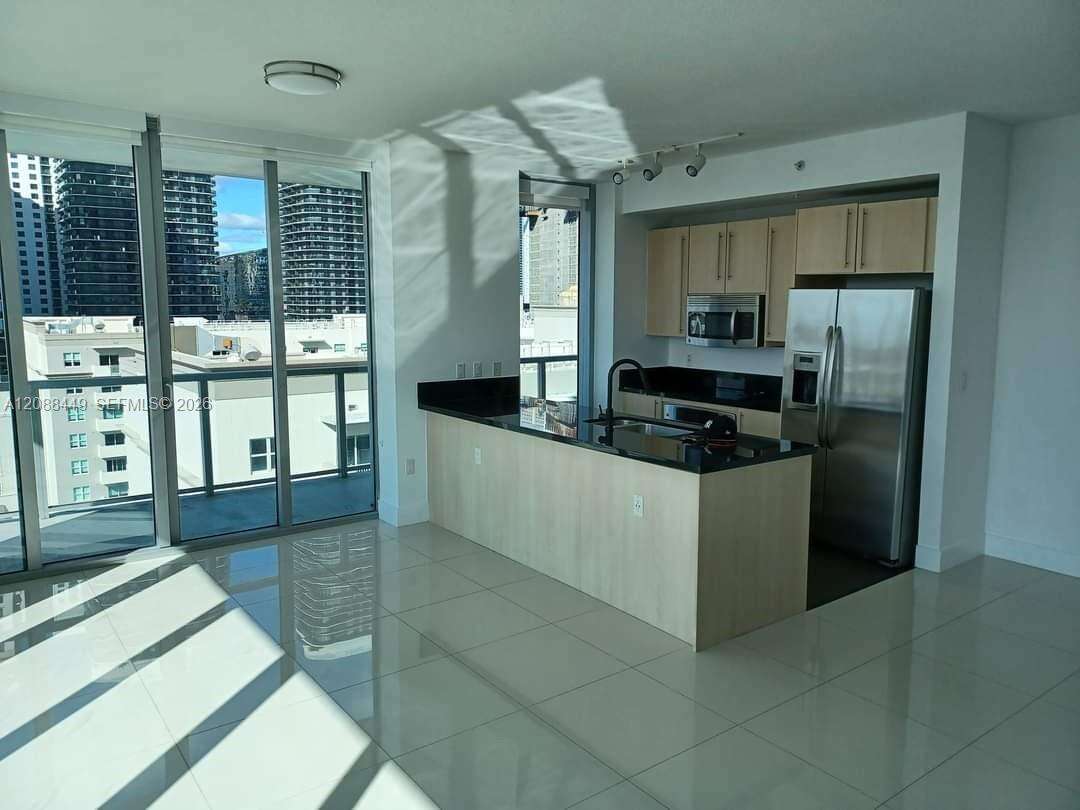 Axis On Brickell at 1111 1 Ave, Miami, FL 33130 - For Rent photo 7